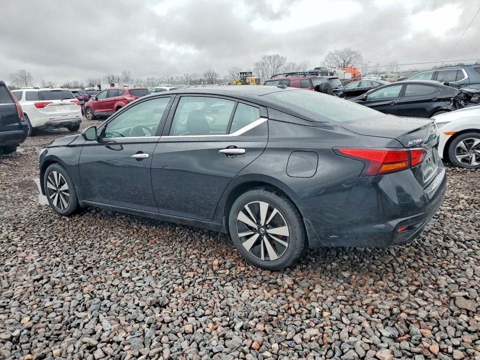 2019 Niss Altima 2.5 sv