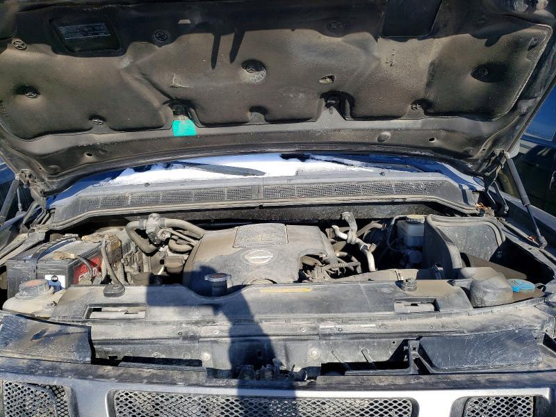 2011 Nissan Titan SV