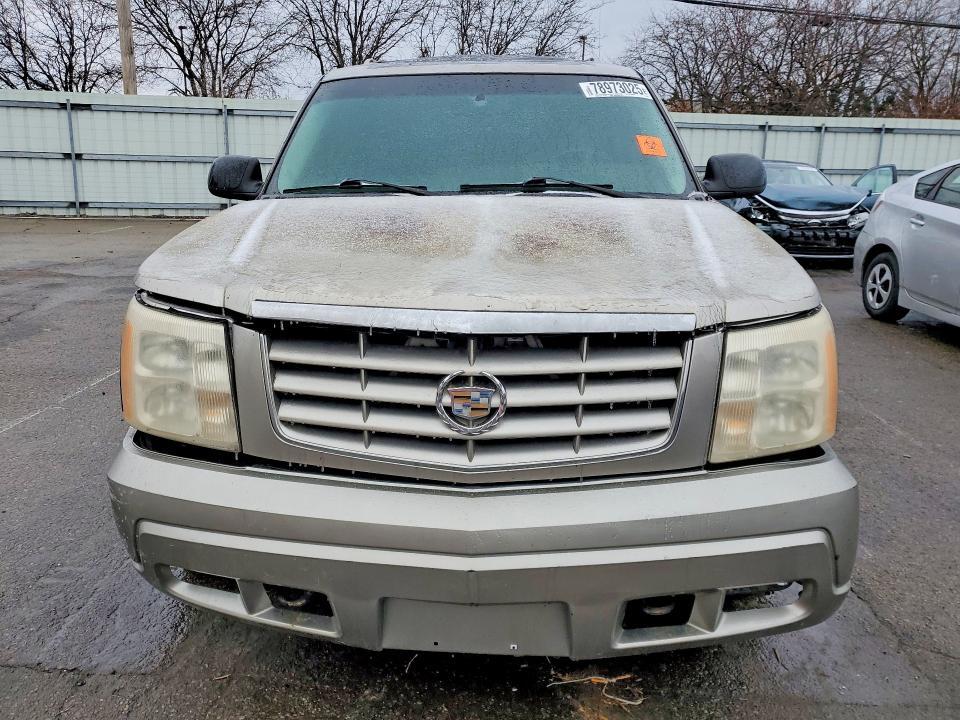 2002 Cadillac Escalade Luxury