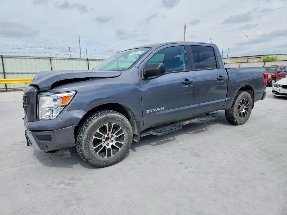 2024 Nissan Titan SV