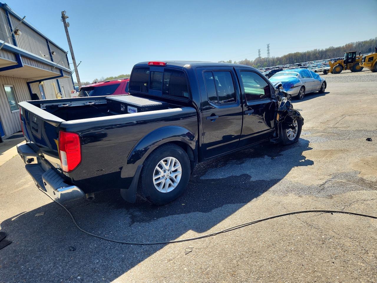 2017 Nissan Frontier sv