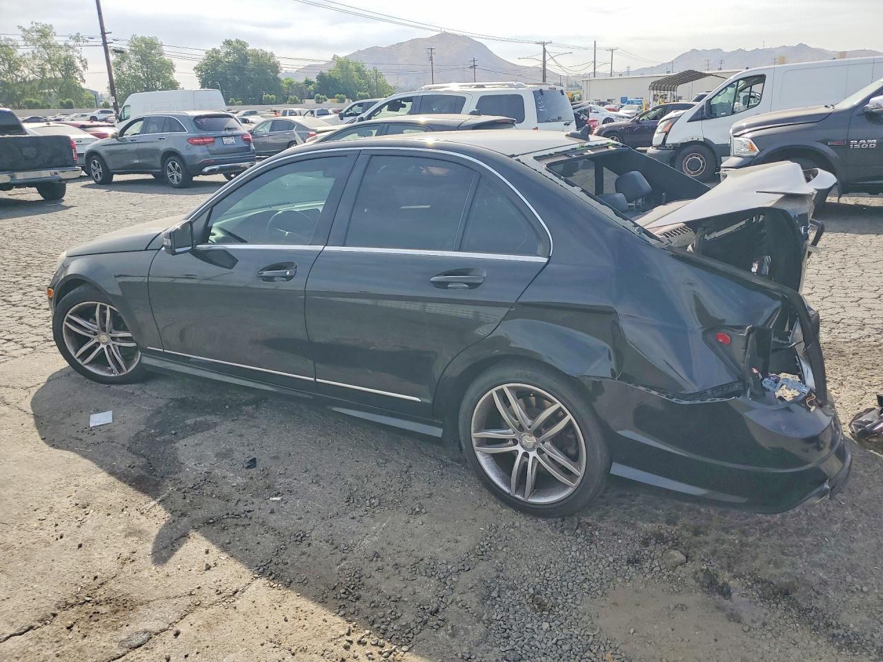 2014 Mercedes-Benz C 250