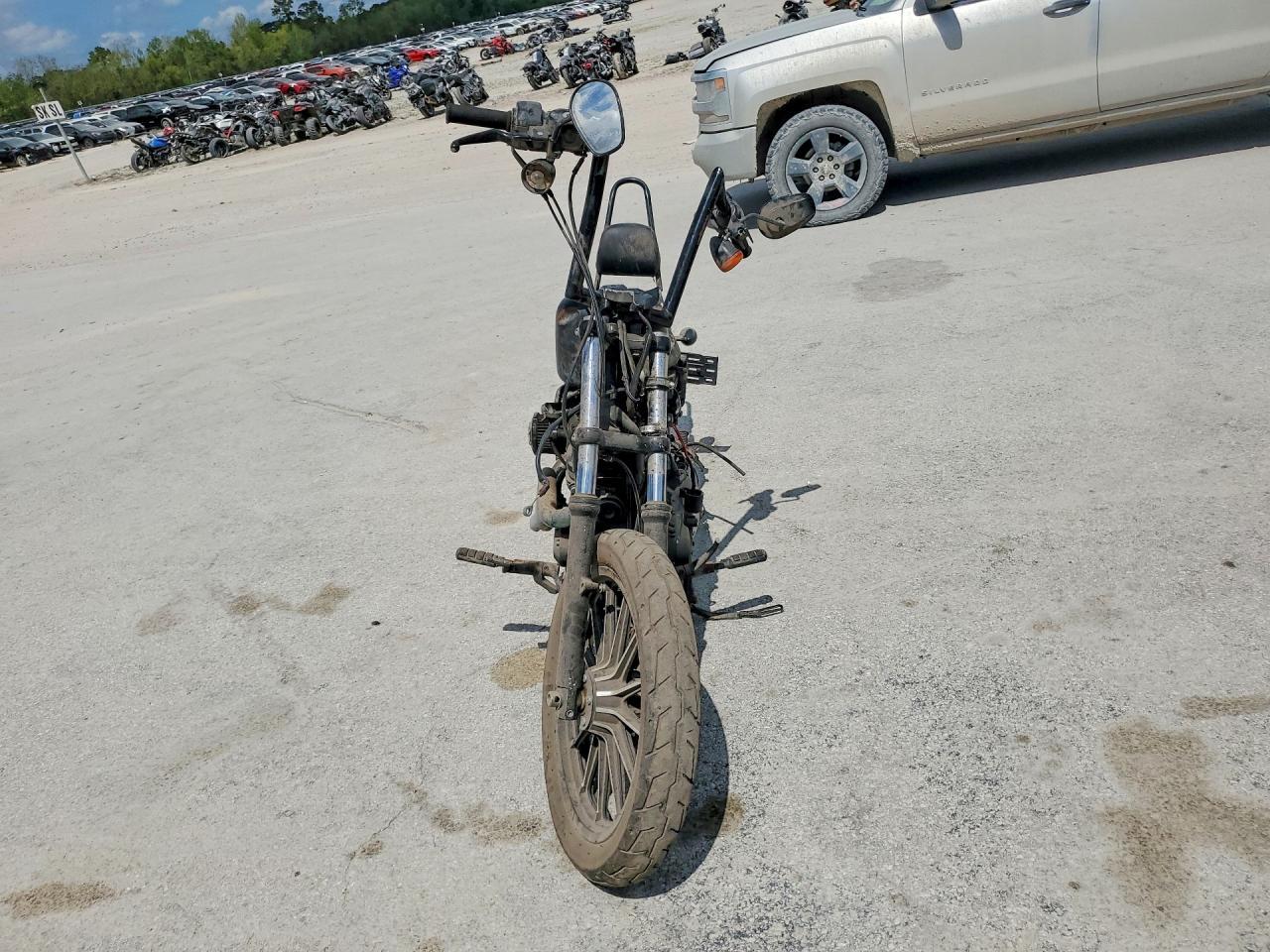2013 Harley-Davidson XL883 Iron 883