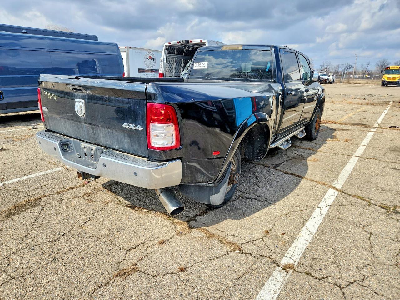 2015 Dodge 3500 Laramie