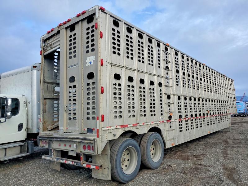 2000 Wilson PSD CL302 Livestock Trailer