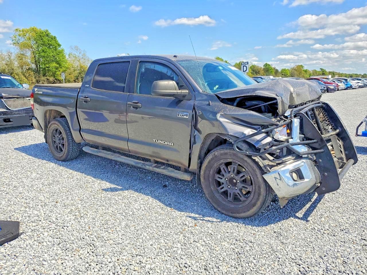 2014 Toyota Tundra SR5