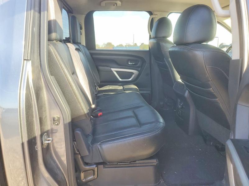 2016 Nissan Titan XD SL