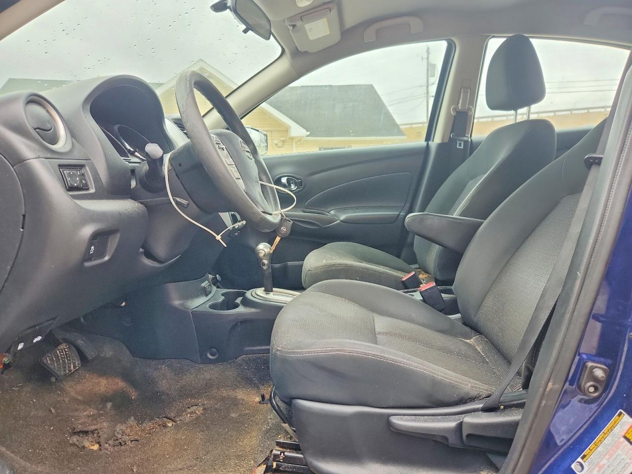 2018 Nissan Versa sv