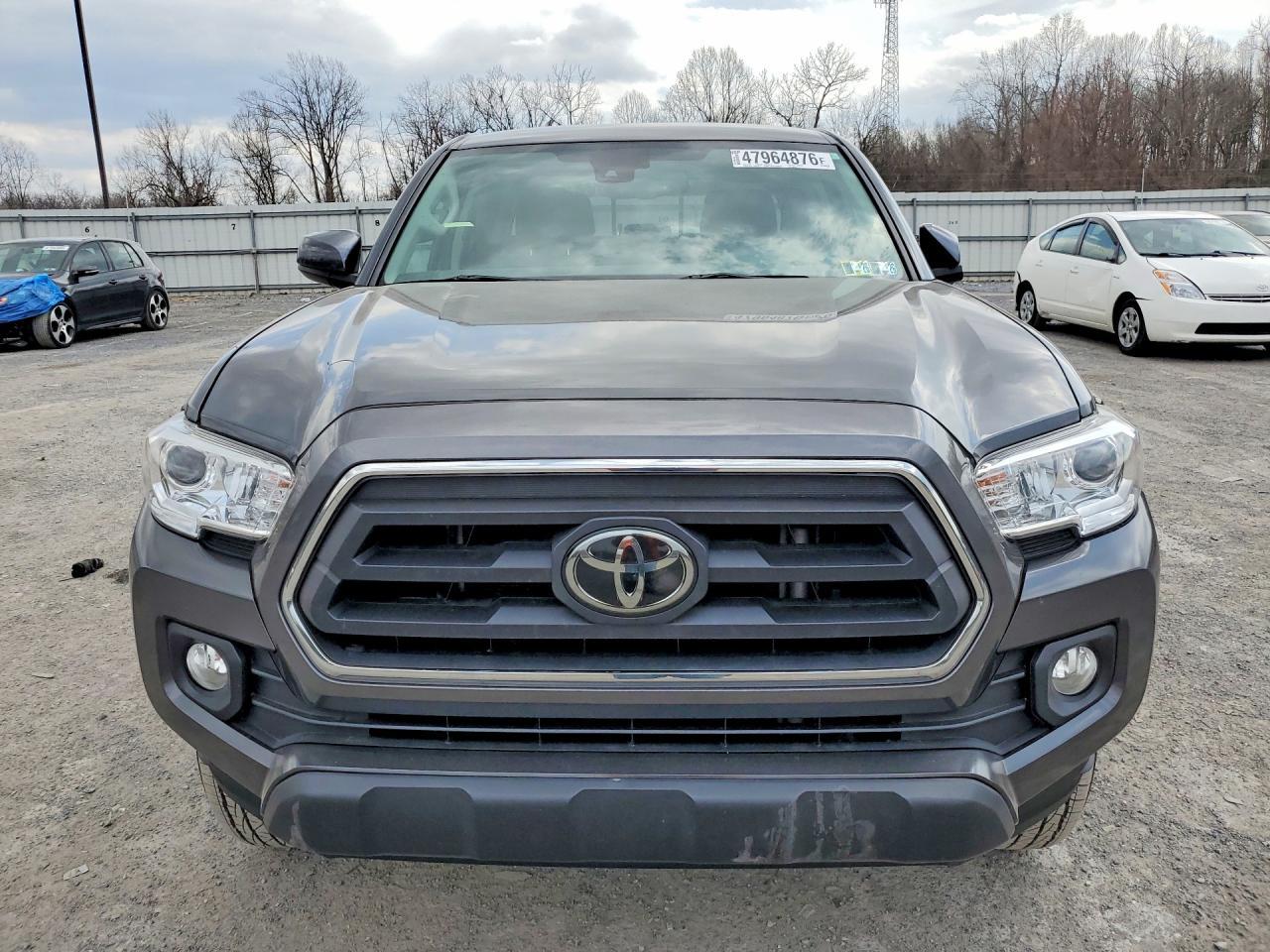 2022 Toyota Tacoma SR5 V6