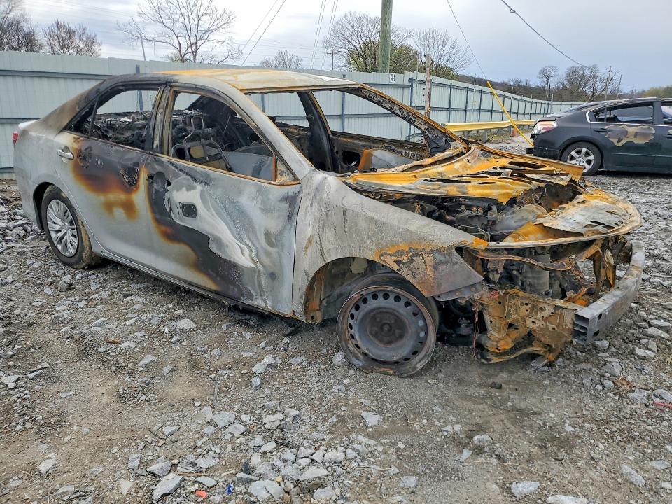 2012 Toyota Camry le