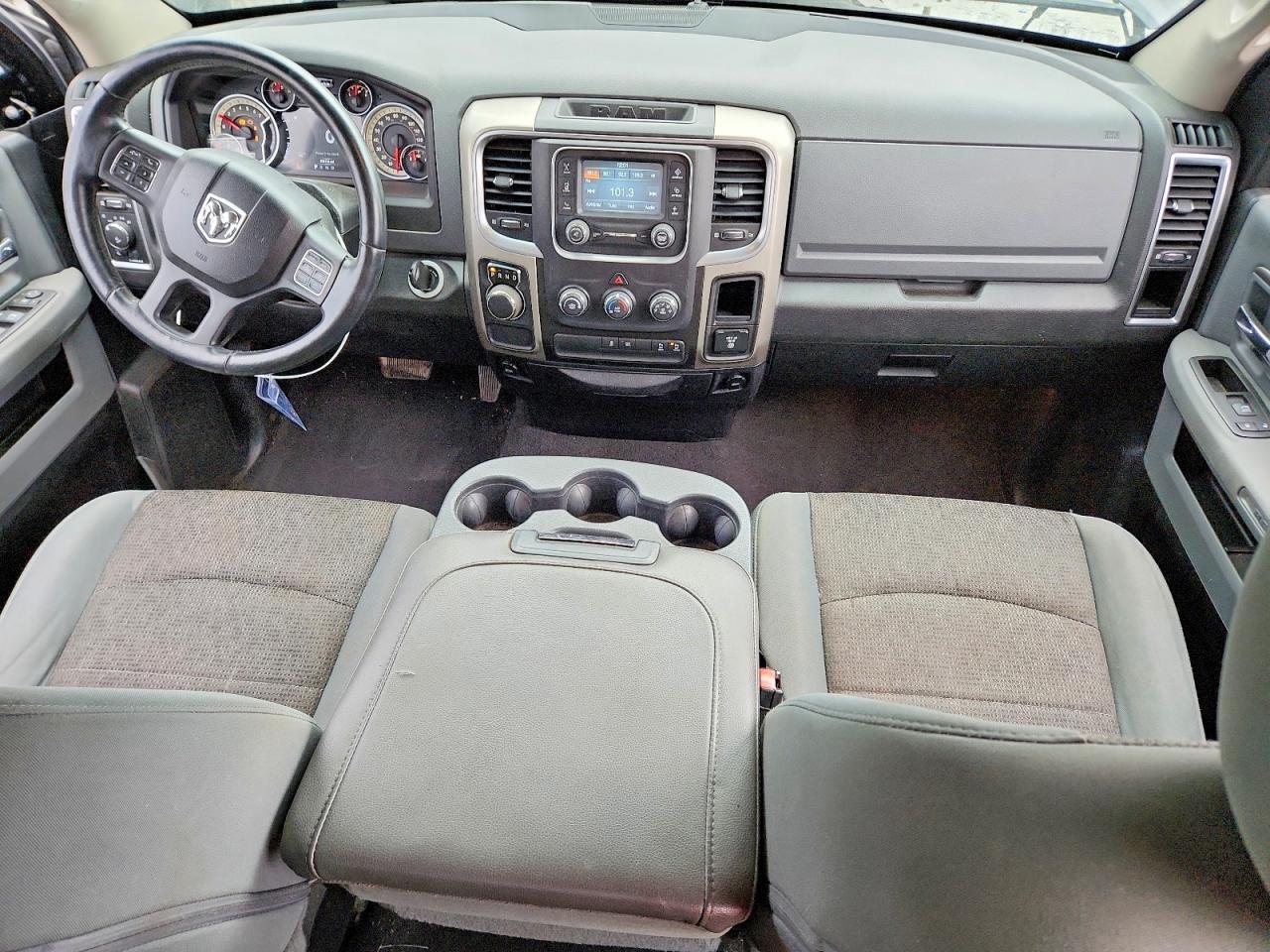 2014 Dodge RAM 1500 SLT