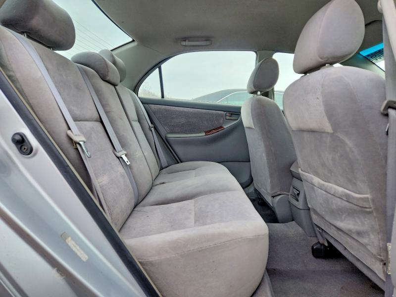 2005 Toyota Corolla le