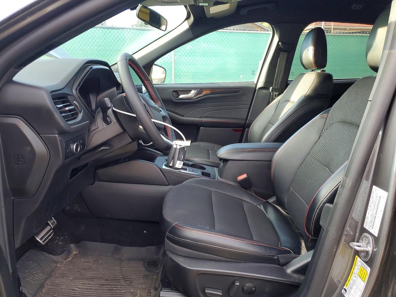 2024 Ford Escape st Line