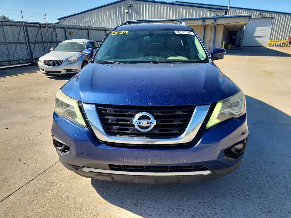 2017 Nissan Pathfinder Platinum