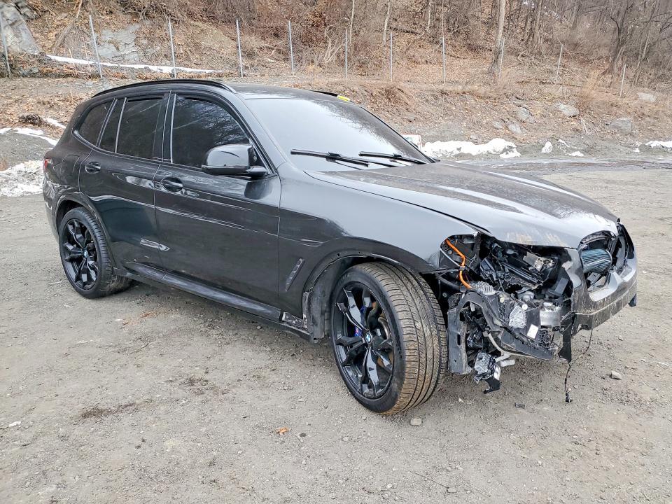 2022 BMW X3 M40i
