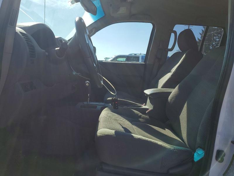 2012 Nissan Frontier s