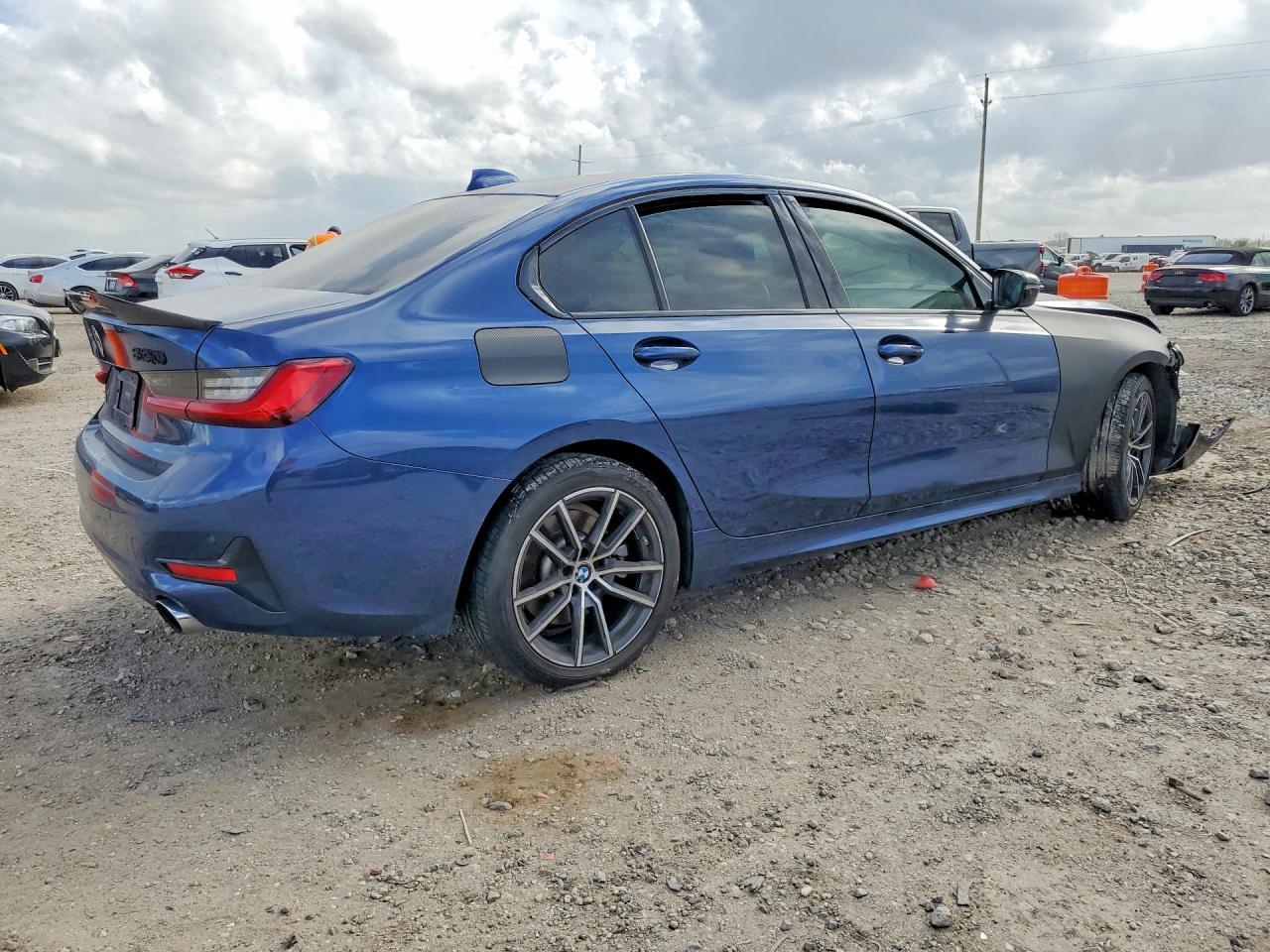2021 BMW 330i