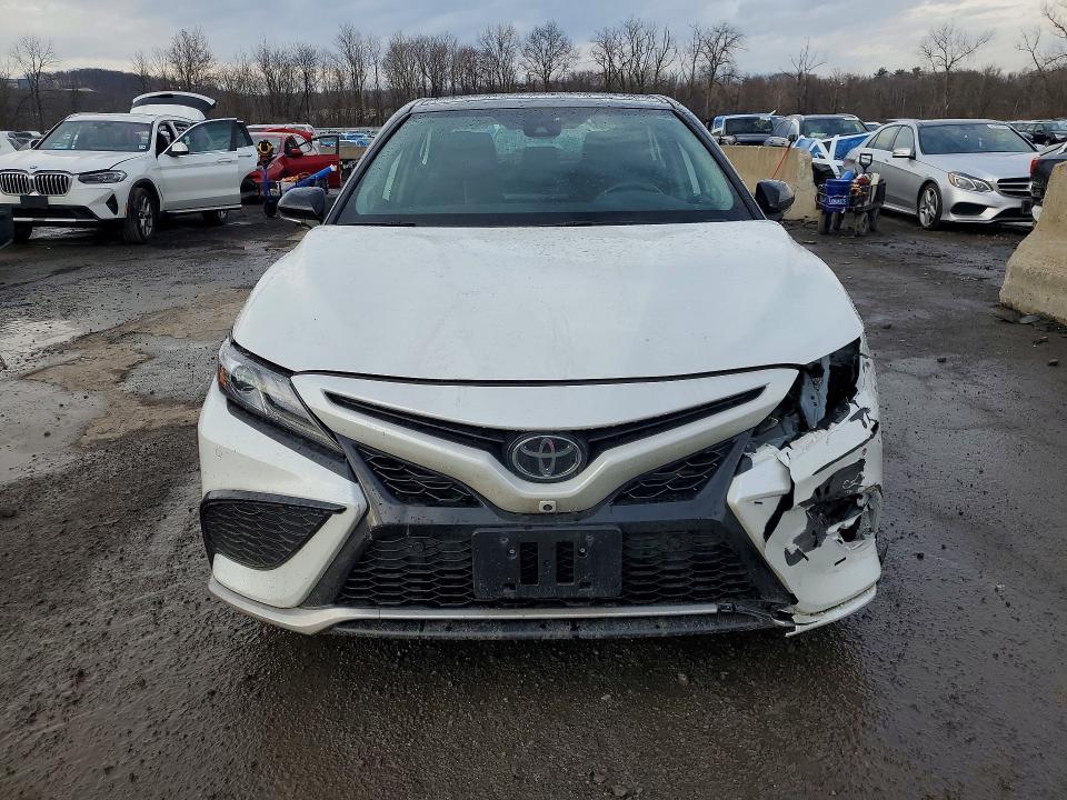 2024 Toyota Camry xse V6