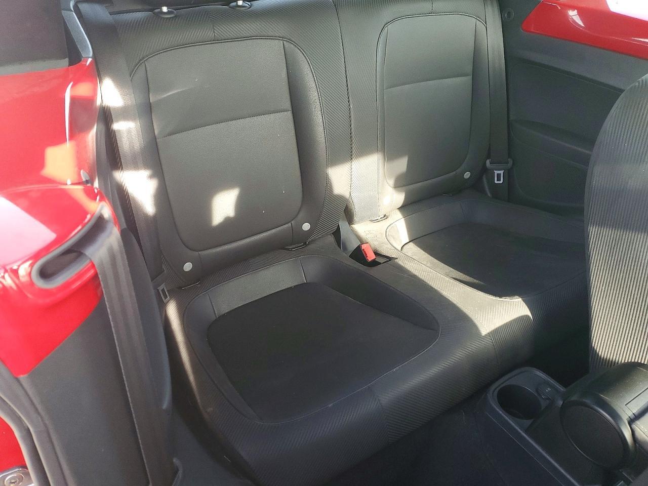 2013 Volkswagen Beetle