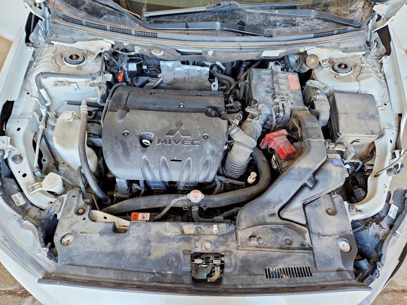 2016 Mitsubishi Lancer es