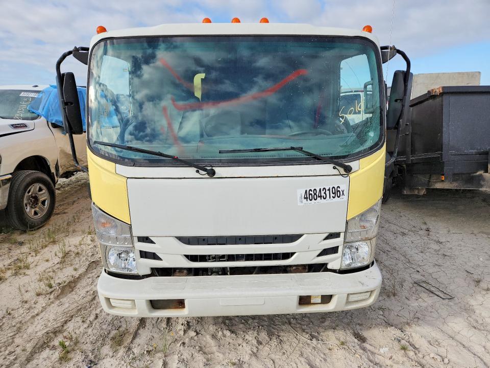 2017 Isuzu NPR HD