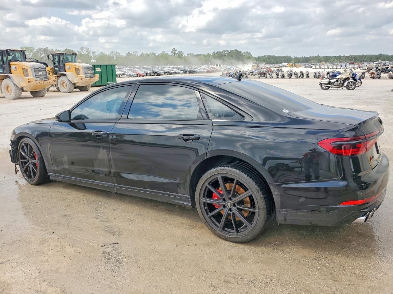2023 Audi S8