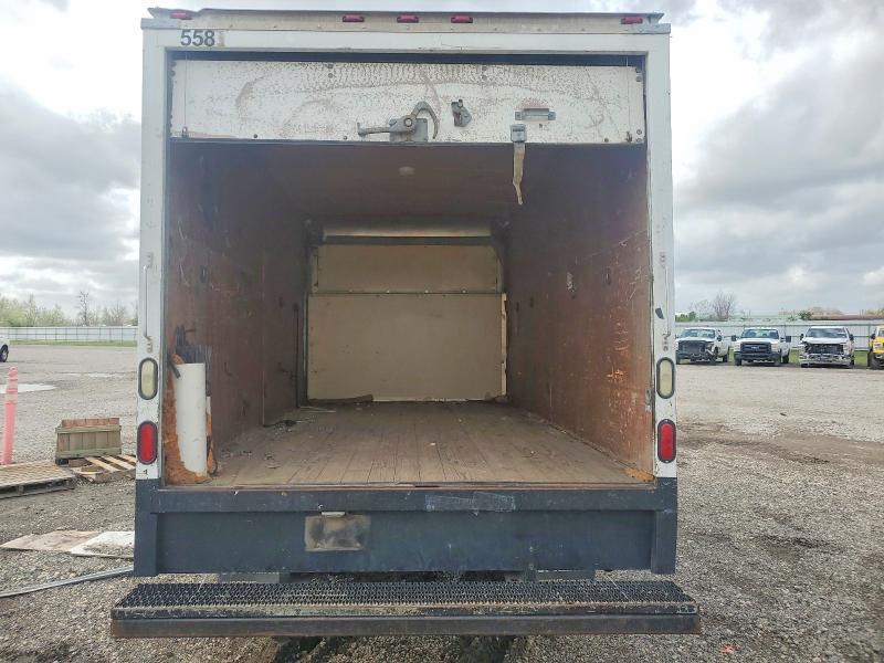 2013 Chevrolet Express BOX Truck