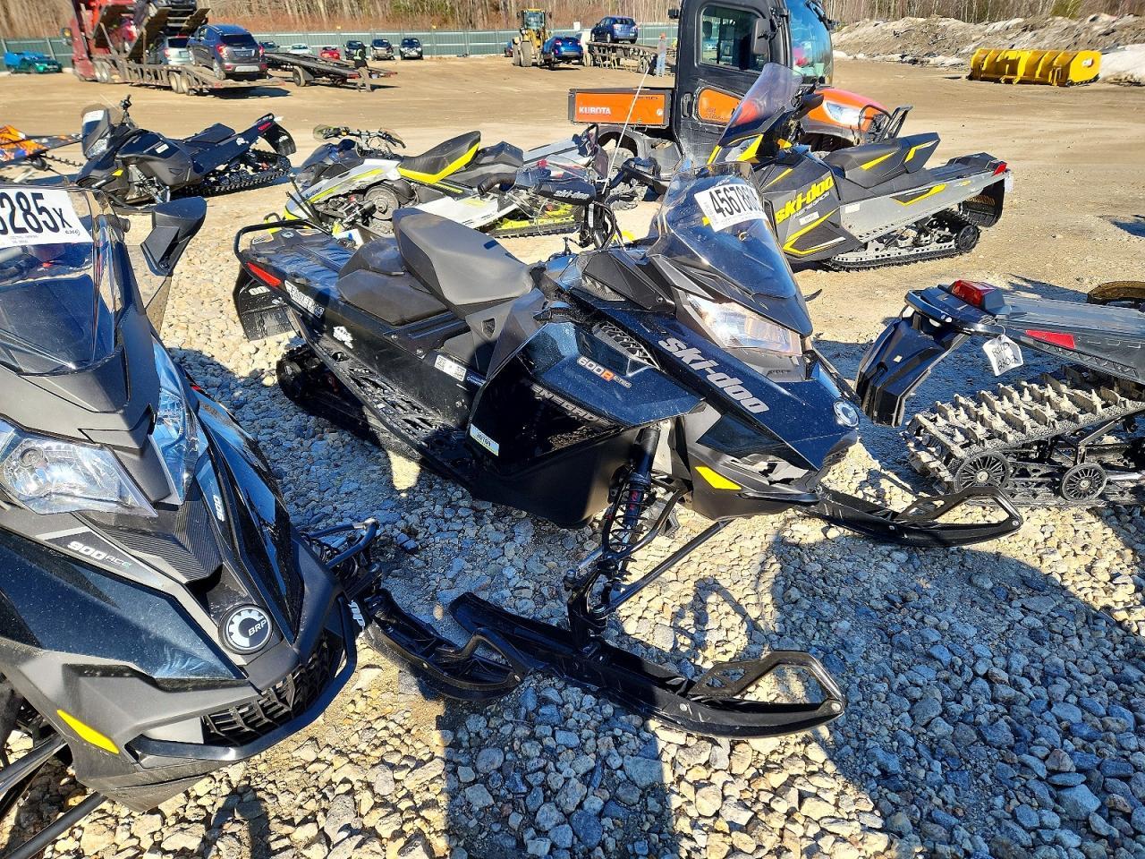 2023 Skidoo Snowmobile
