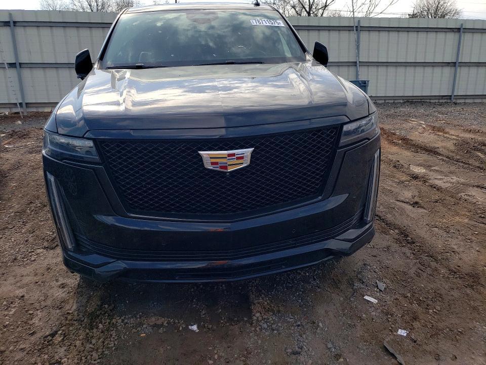 2022 Cadillac Escalade Sport