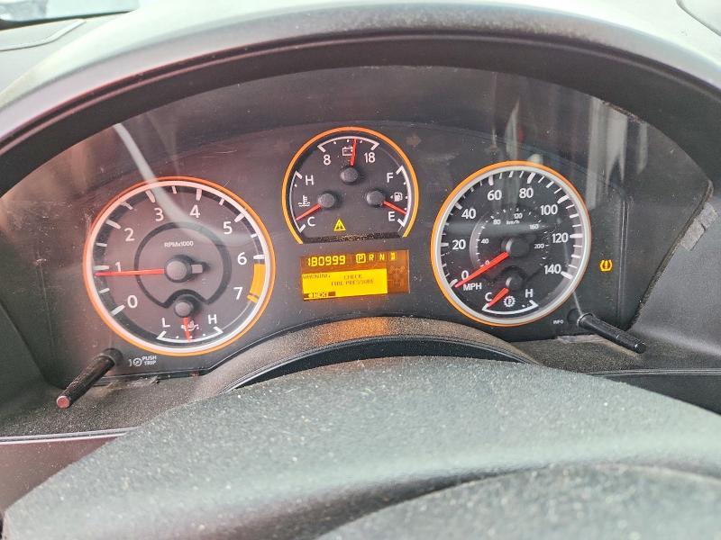 2014 Nissan Titan SV