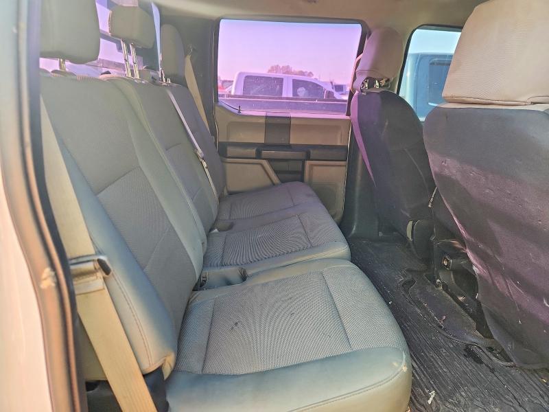 2017 Ford F550 Super Duty Flatbed Truck