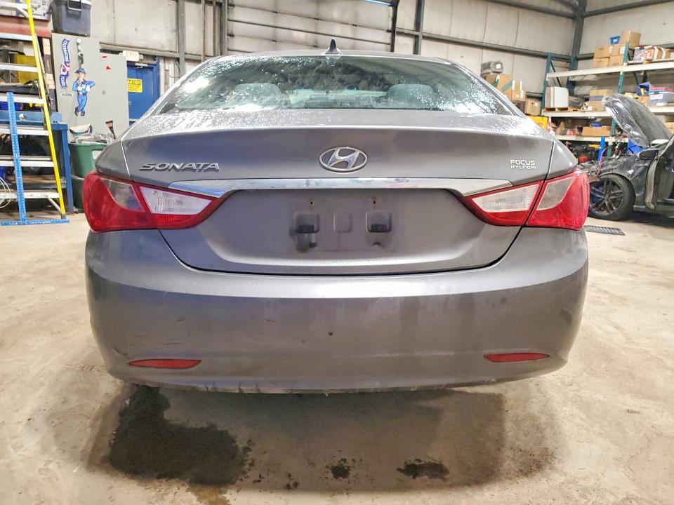 2011 Hyundai Sonata gls 4DR
