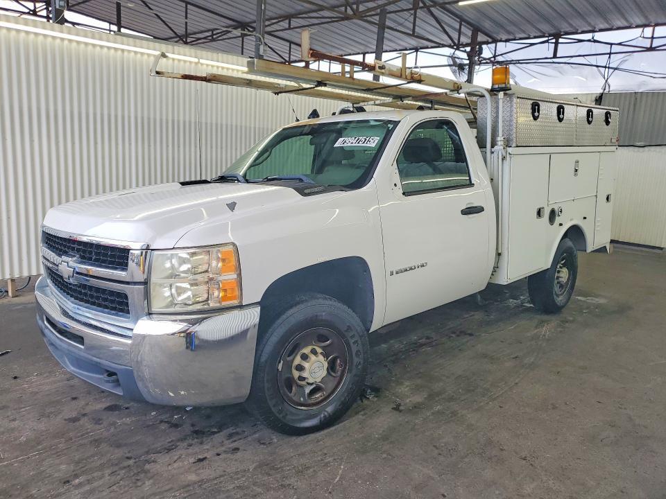 2007 Chevrolet Silverado Utility / Service Truck