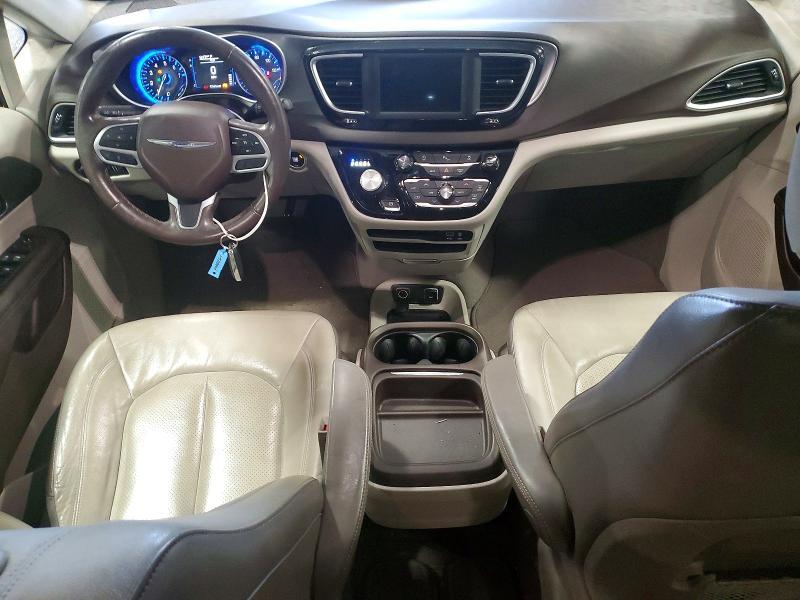 2019 Chrysler Pacifica Touring l