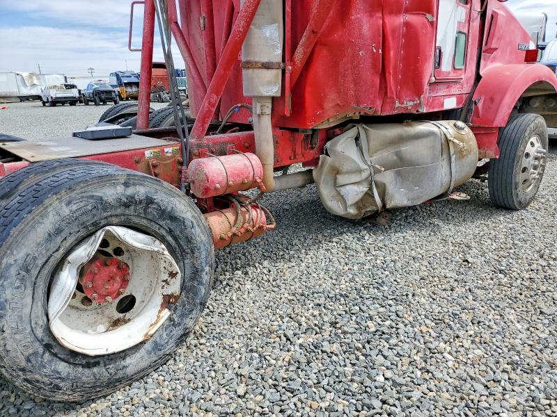2004 Kenworth T880 Semi Truck