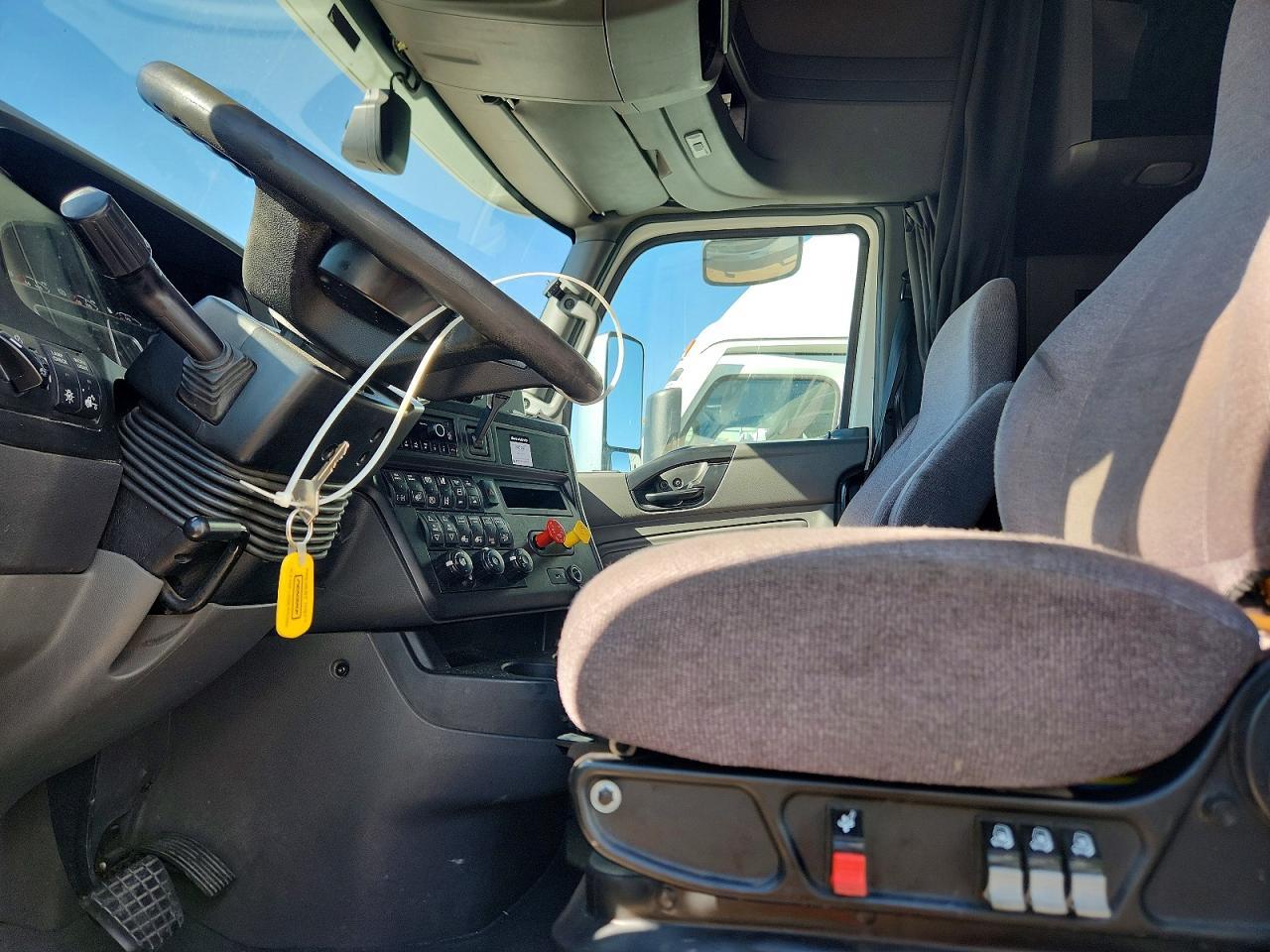 2023 International LT62F Semi Truck