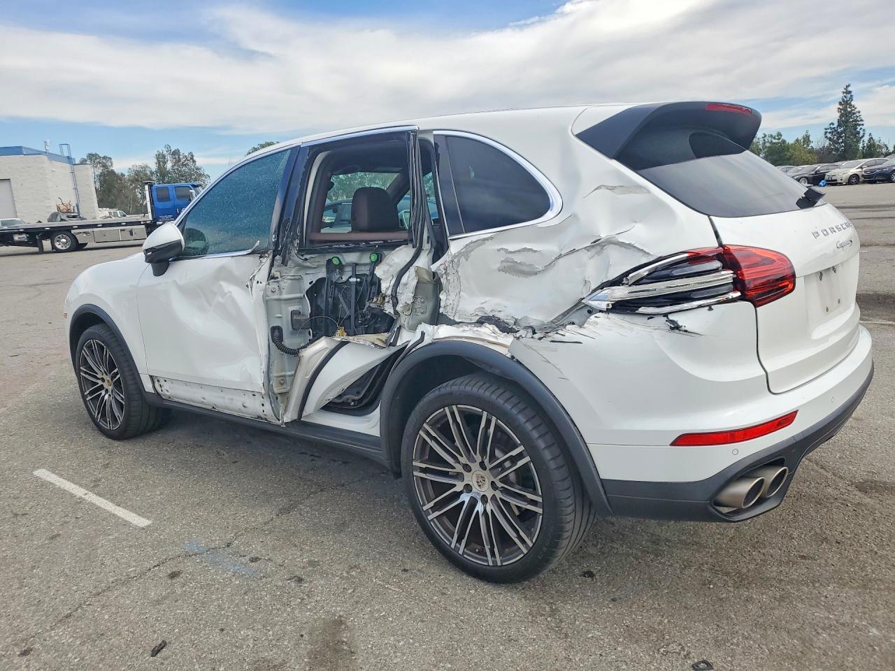 2015 Porsche Cayenne s