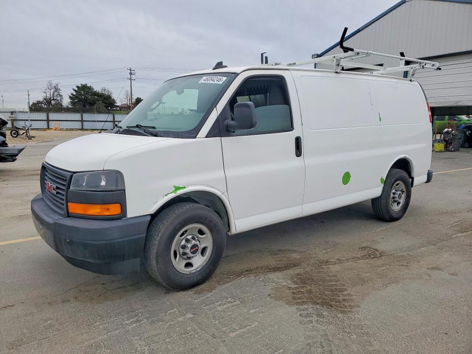 2018 GMC Savana 2500 Utility / Service van