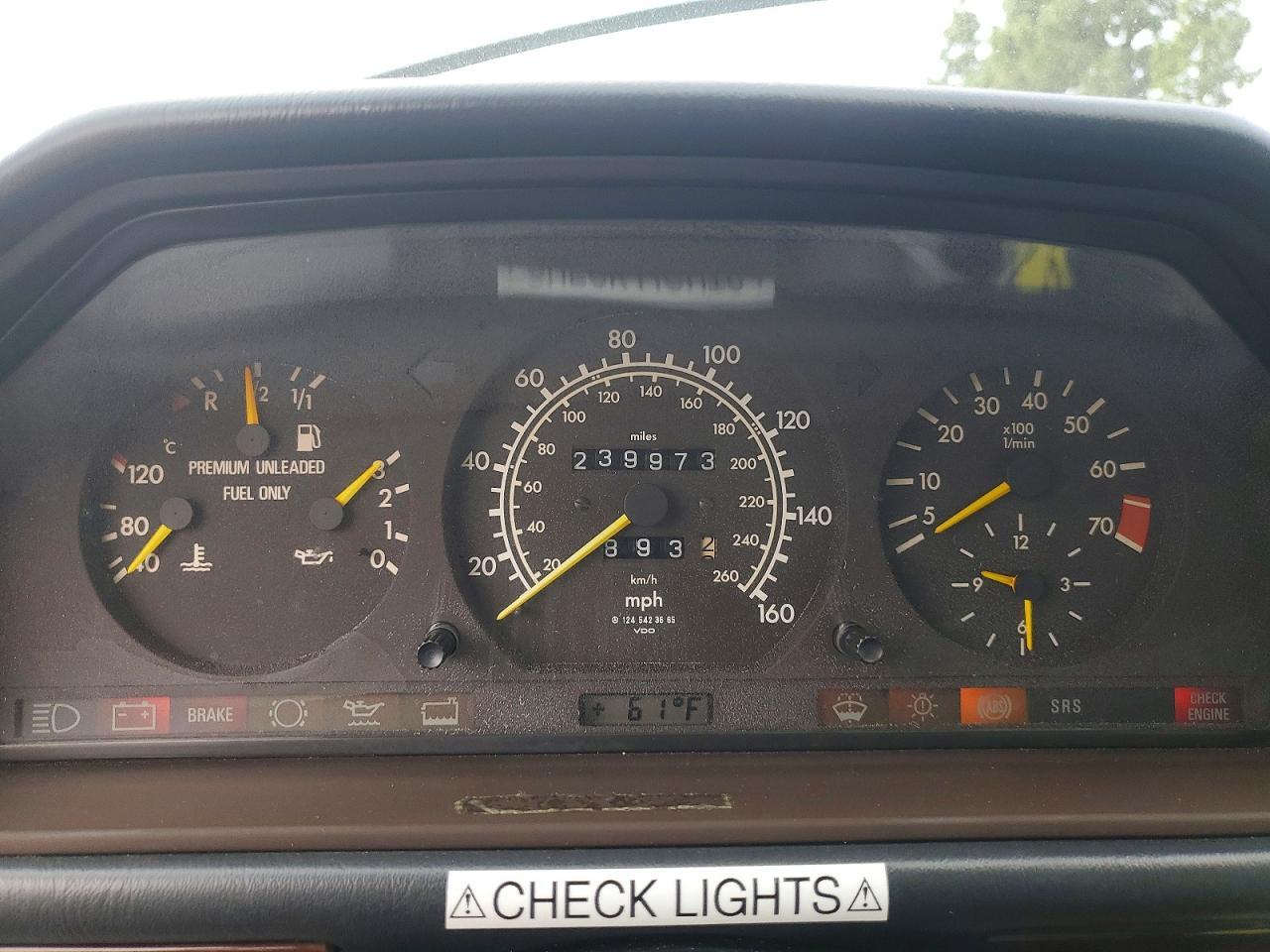 1995 Mercedes-Benz E 320 Base