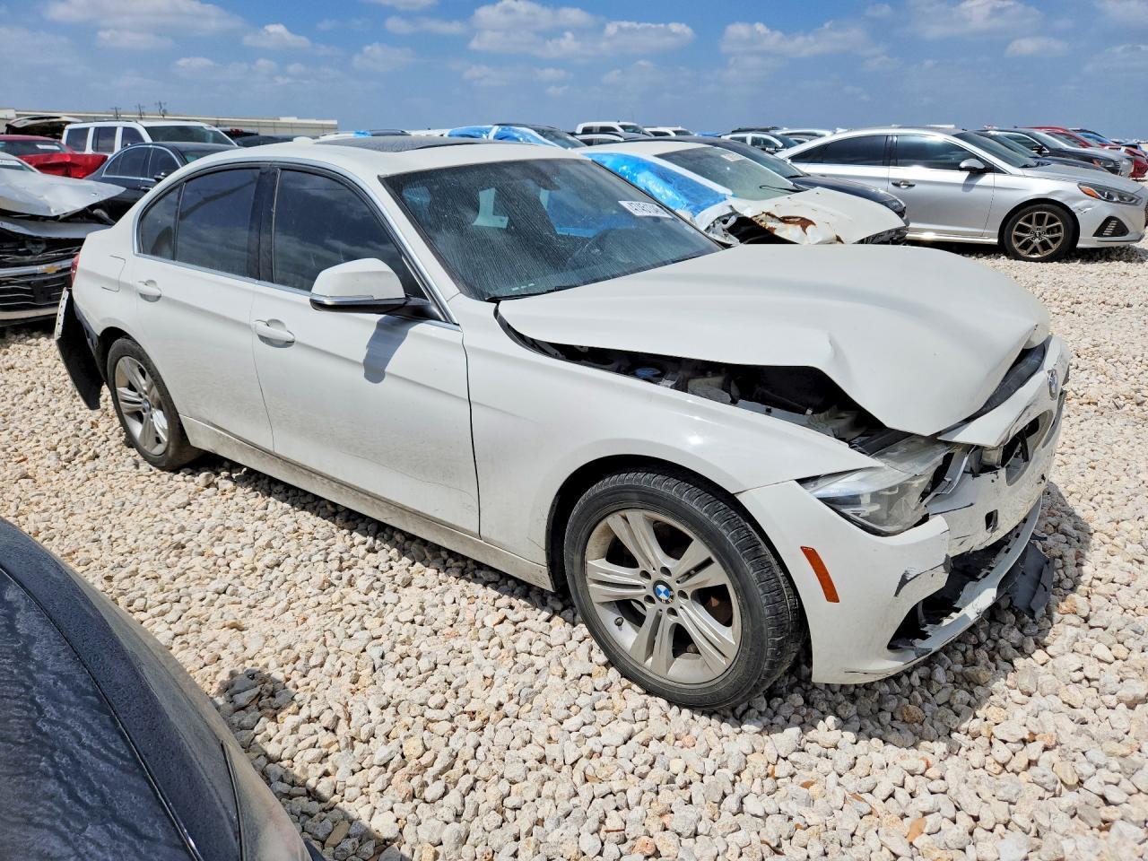 2018 BMW 330 i