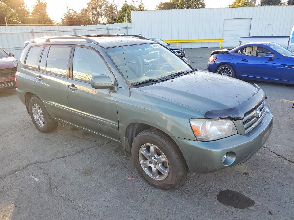 2005 Toyota Highlander Base