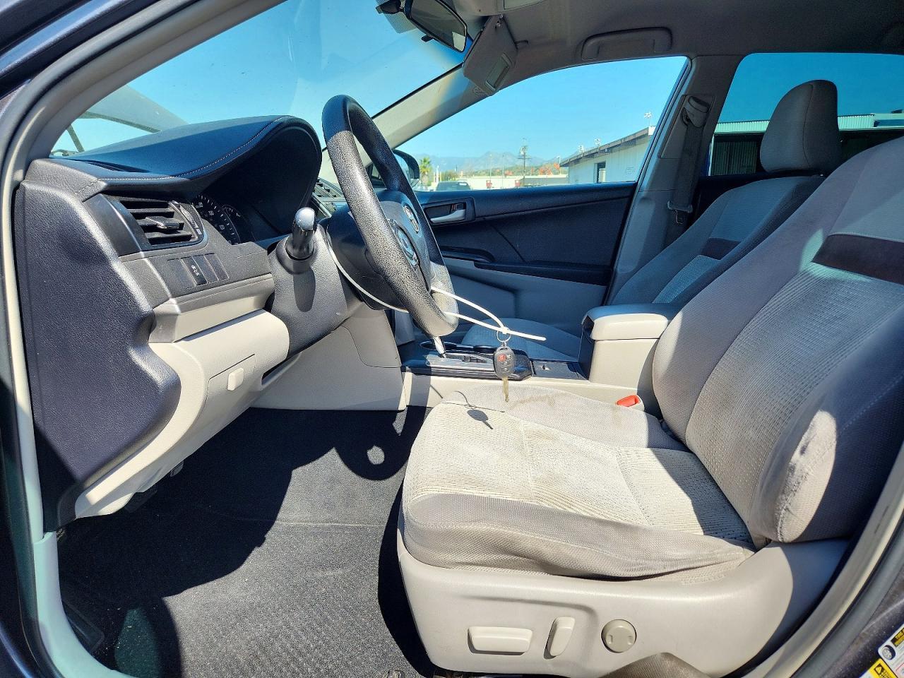 2012 Toyota Camry le
