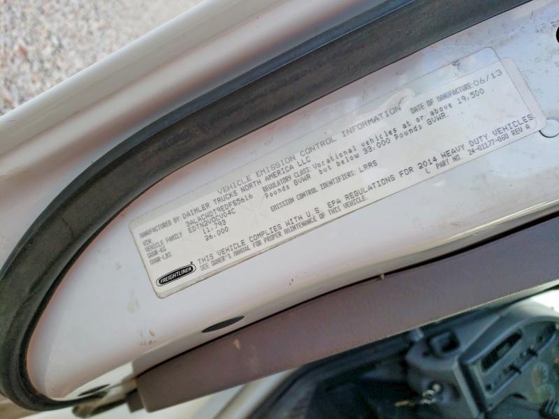 2014 Freightliner Business Class M2 BOX Truck