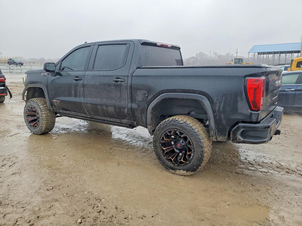 2021 GMC Sierra K1500 AT4
