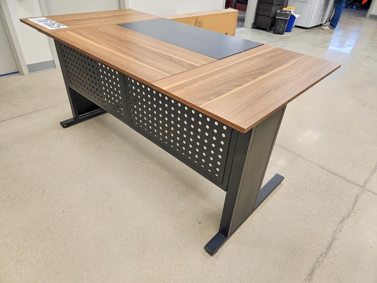 2026 Desk Desk Office