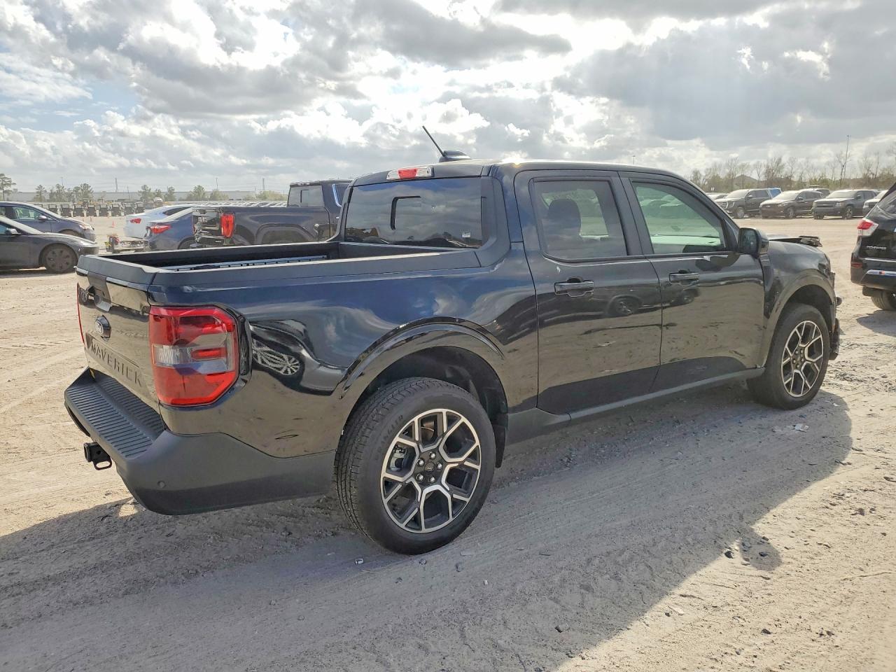 2025 Ford Maverick Lariat