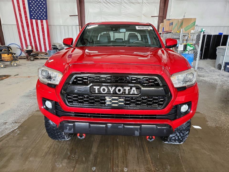 2019 Toyota Tacoma trd Off-road