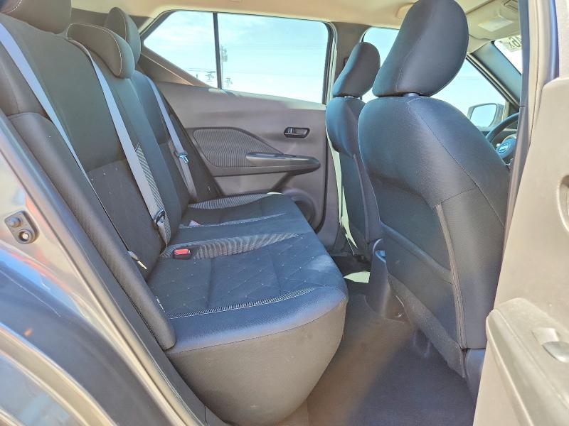 2020 Nissan Kicks s