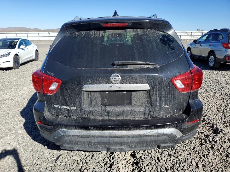 2019 Nissan Pathfinder sl