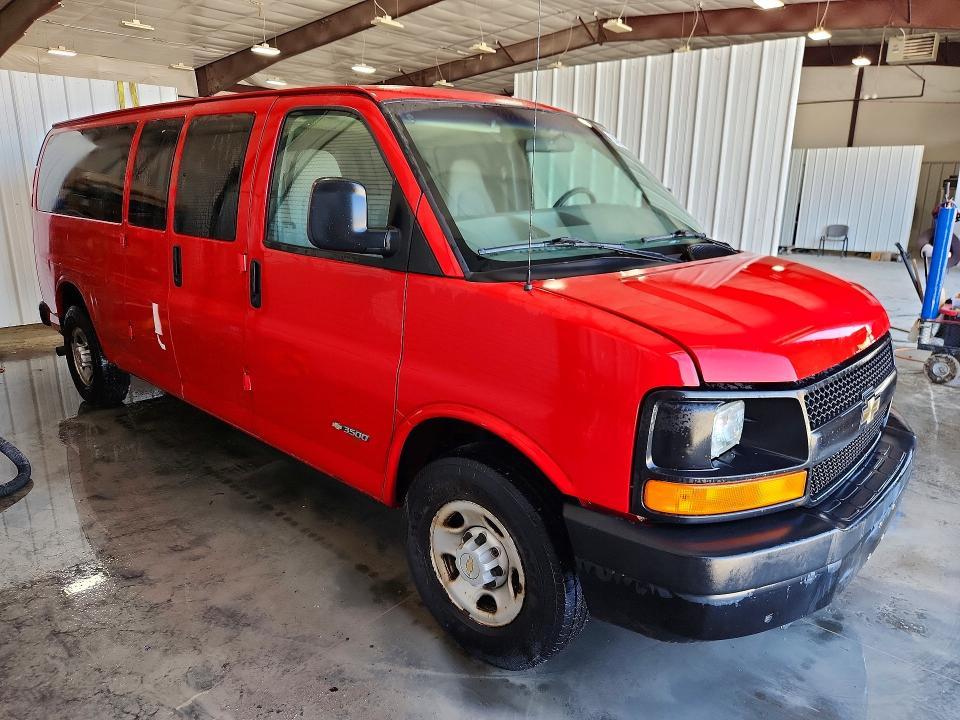 2004 Chev Express G3500